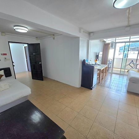 Happy 99 Guest House Patong Exterior foto