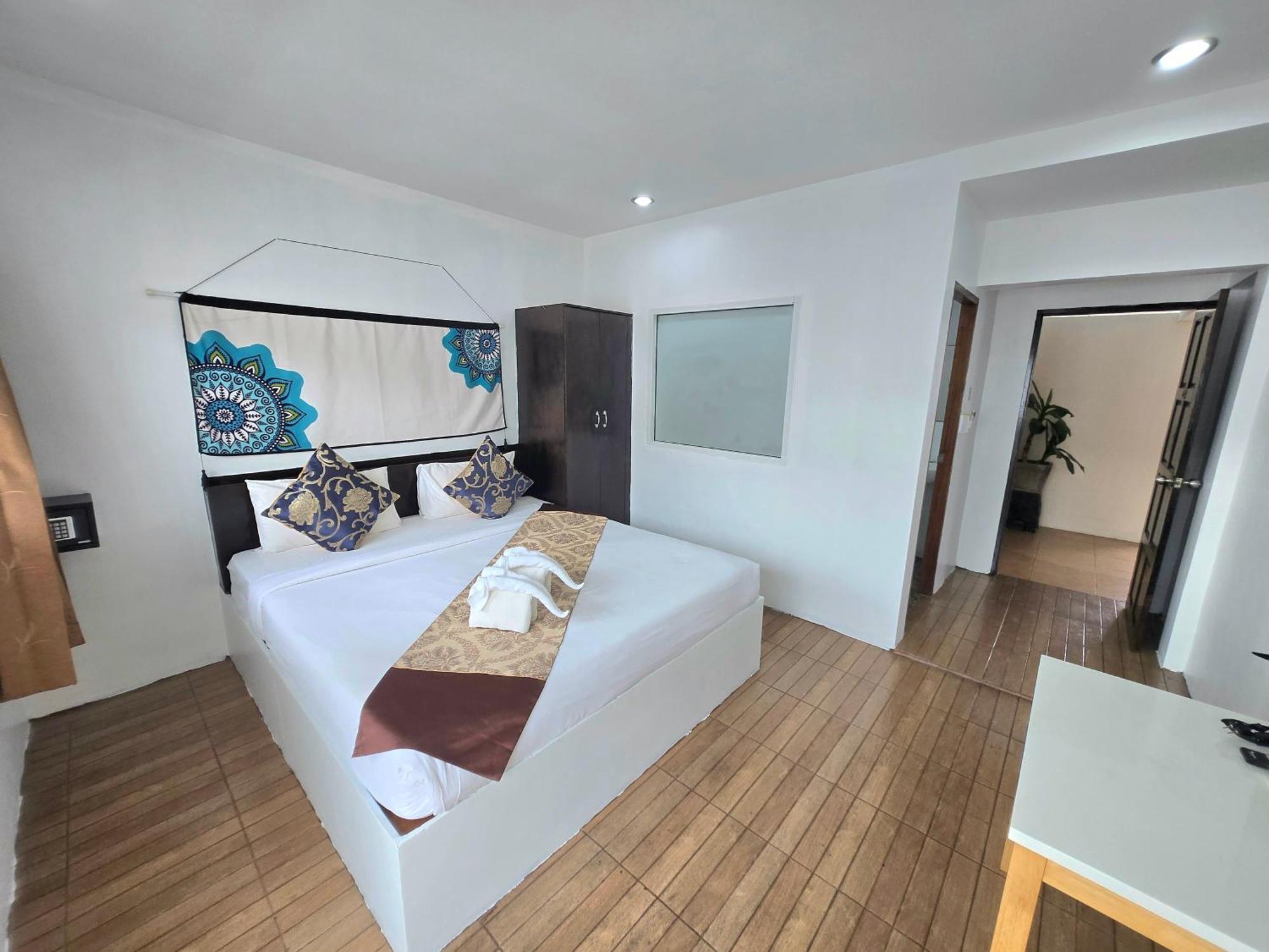Happy 99 Guest House Patong Exterior foto