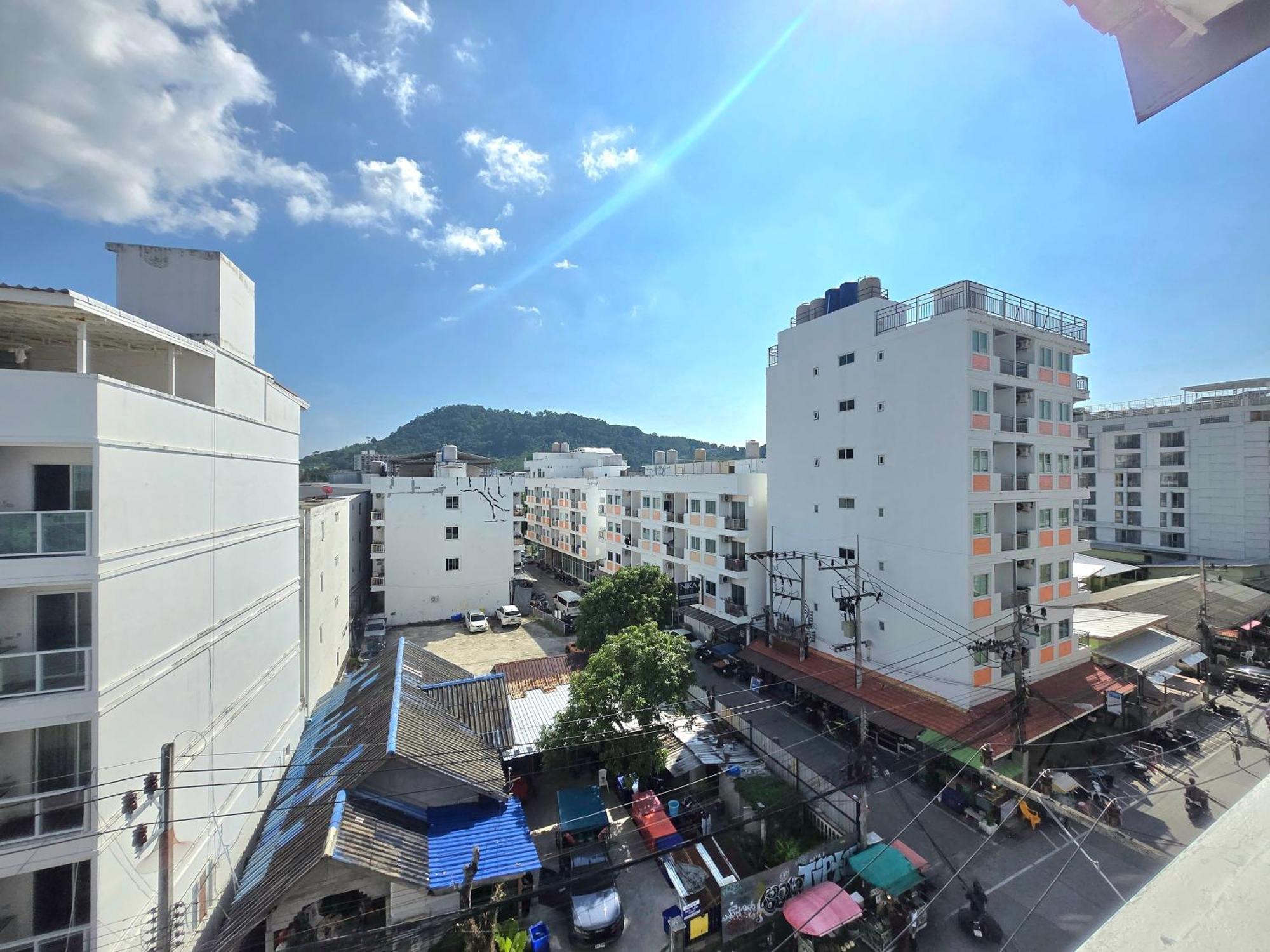 Happy 99 Guest House Patong Exterior foto